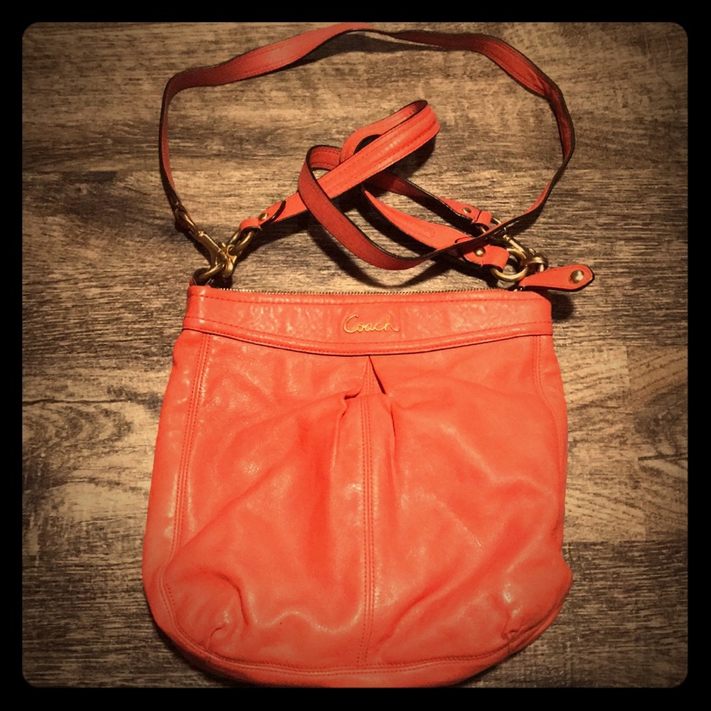 🔥Pink Coach Messenger side purse
